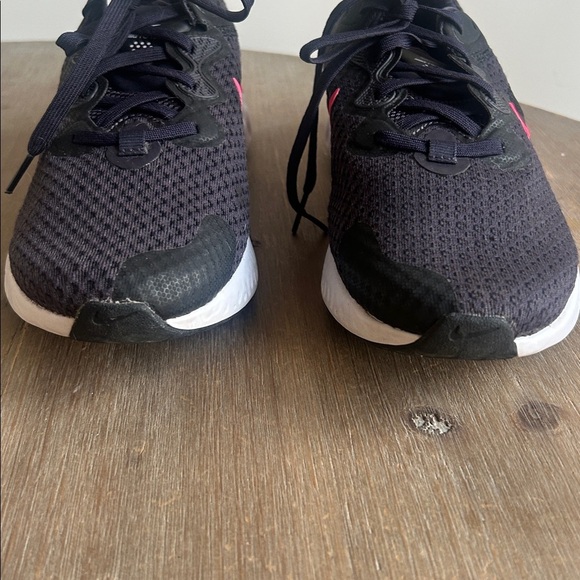 Nike Renew Blue Pink Athletic Trainer Sneakers 
Women’s size 8.5 - Picture 7 of 16